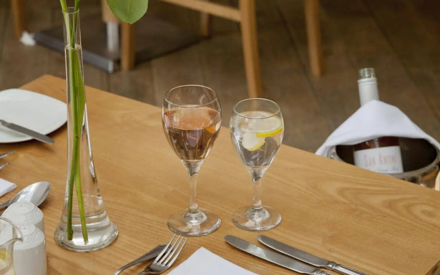 Little Silver Country Hotel