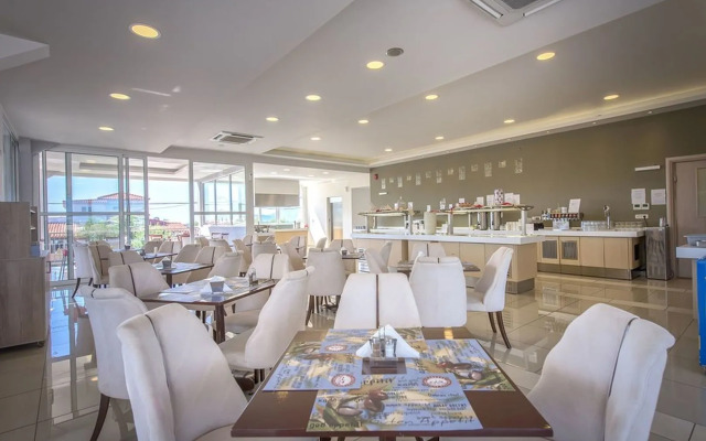 Caretta Island - All Inclusive