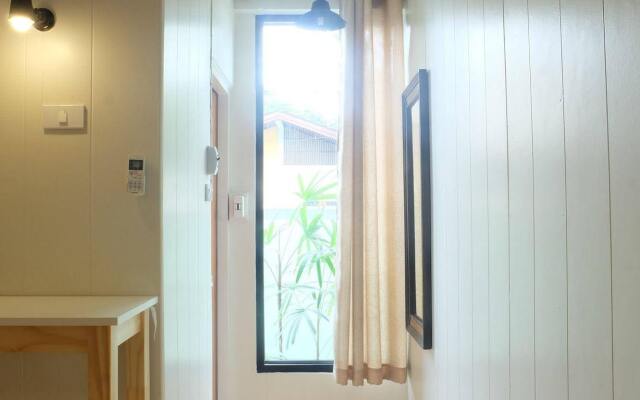 Plern Room And Backyard