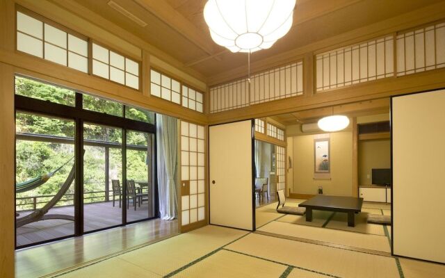 Keikoku Bettei Mochinoki