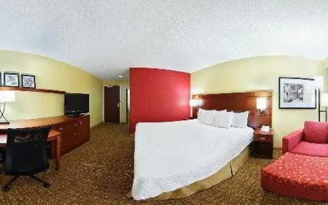 Courtyard Houston Brookhollow