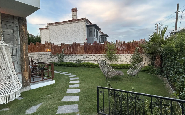 Pupa Alacati Butik Otel
