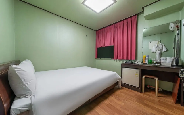 Yangmi Motel