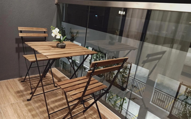 Desiran @ Timurbay - seafront studio apartment with WiFi