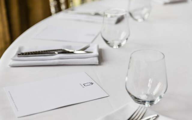 Lanelay Hall Hotel & Spa