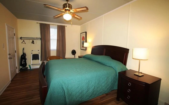 Country Club Drive 208