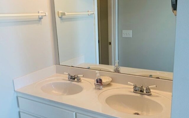 Aly Miguel - 4 Br Home