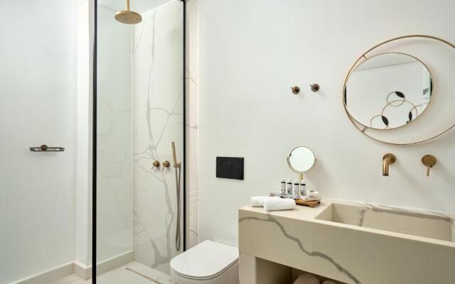 Alleys All-Suite Hotel & Spa