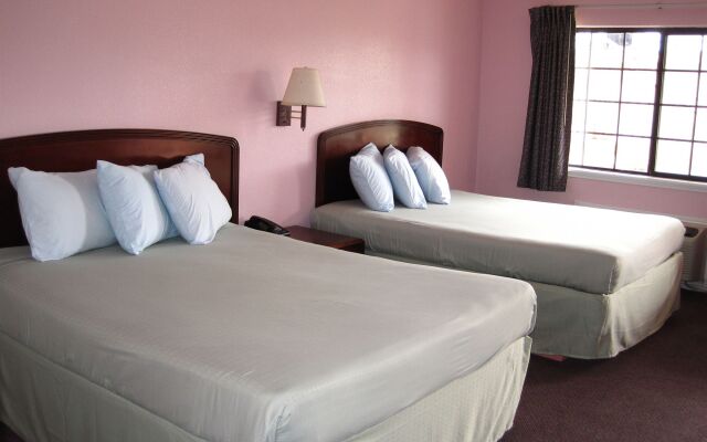 Pinn Road Inn and Suites