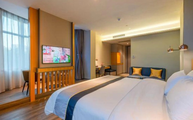 Homeinn Selected Hotel (Guangzhou Tianhe Longdong Botanical Garden Subway Station)