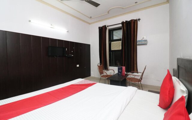 Hotel Taj Heaven By OYO Rooms