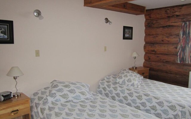 Driftwood Lodge