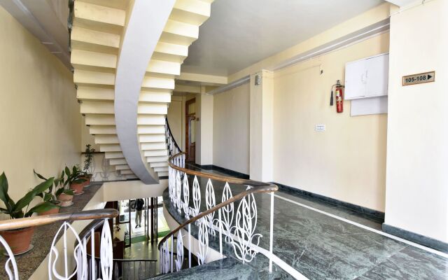 Hotel Himland East By OYO Rooms