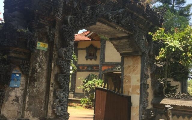 Puri Saron Villa And Spa