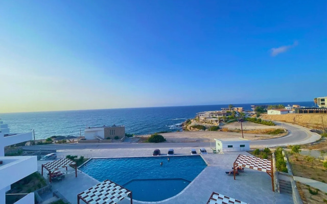 Wake Up by the Sea · Oceanfront Garden Retreat With Pool