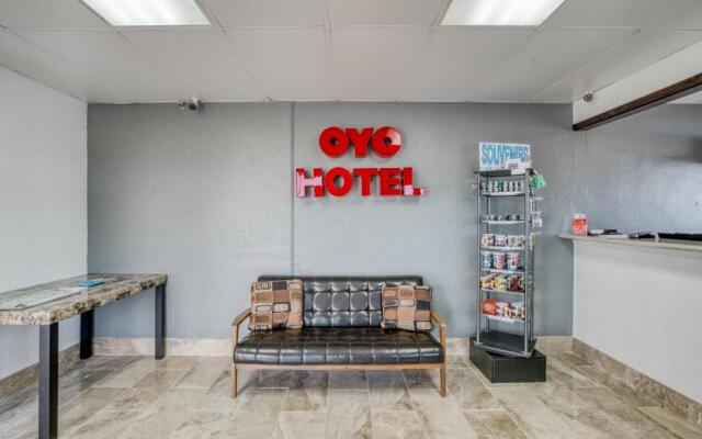 OYO Hotel San Antonio Lackland Air Force Base West