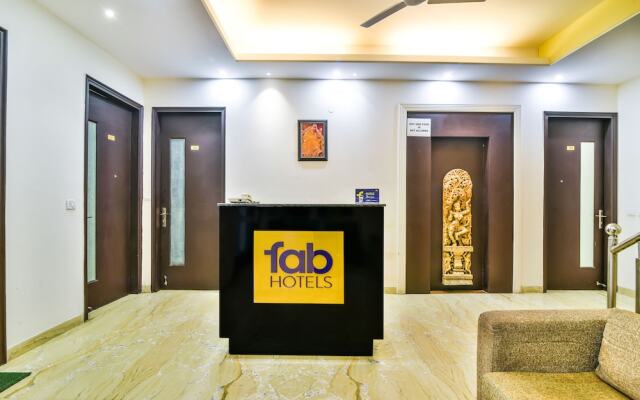 FabHotel Dee Novo Golf Course Road