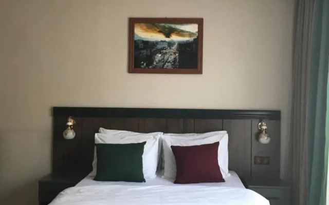 Comfort Suites Hotel