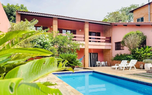 Casa espaçosa na Granja Viana