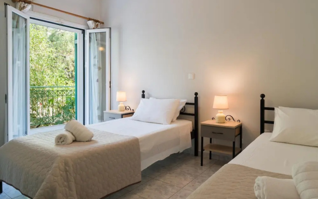 Captain's Apartments in Olive Grove