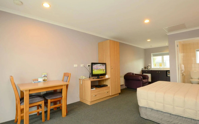 Tower Lodge Motel