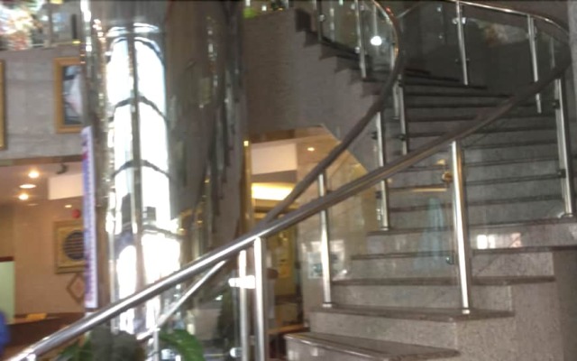 Cristal Al Aseel Hotel