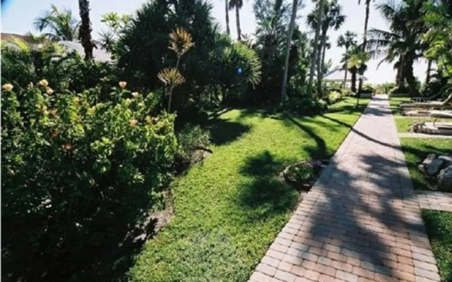 Sandpiper Inn