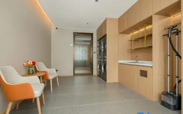 Vienna Hotel (DagangOilfield Pedestrian StreetHotel, Binhai New District,Tianjin)