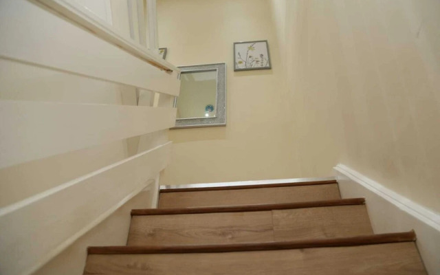 Budget 4-bedrooms In Thamesmead
