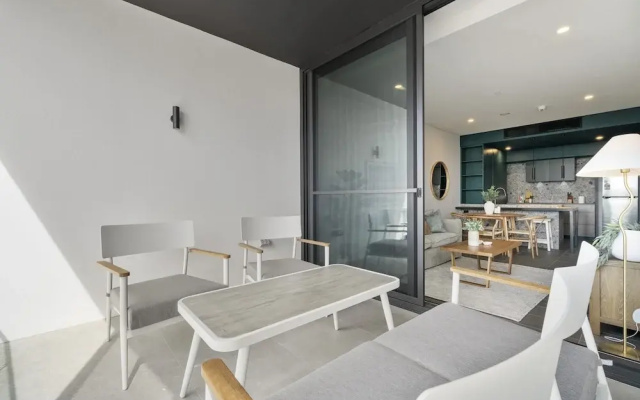 Chic 1-bed Escape in Fremantle With Parking