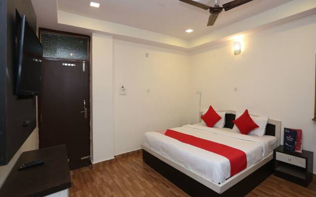 OYO 22662 Hotel Shivam