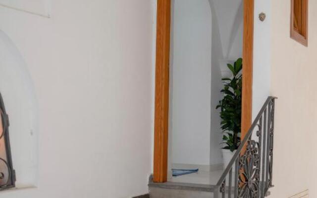 Suite Posterus 5