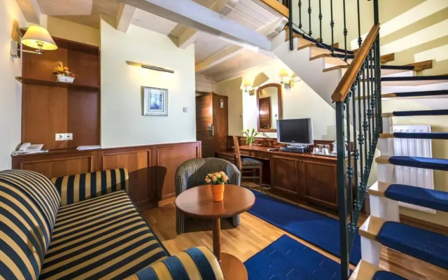 Forest Hills Biohotel & Golf