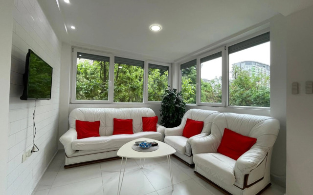 EVAs WorldMap Apartment