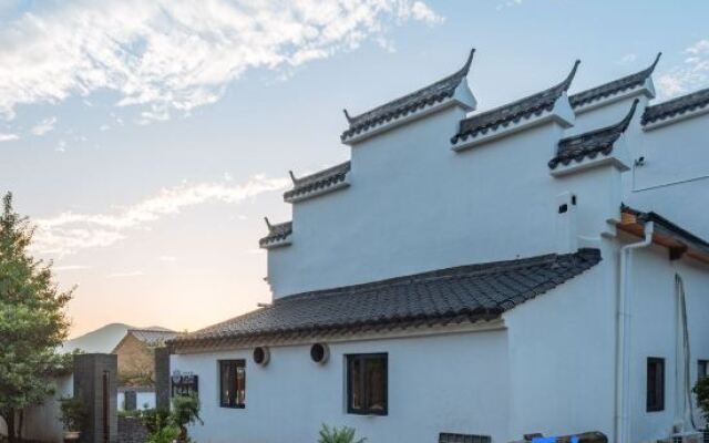 Anji Xianquan Yunlin Xijian Holiday Homestay