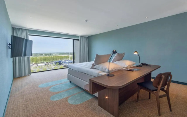 Отель Van der Valk Schiphol A4