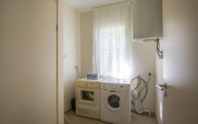 Blue Bay Beach Apartments