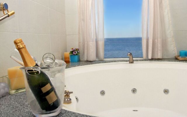 Hotel Marina del Faro Resort