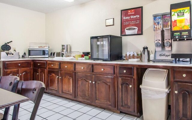 Econo Lodge Brownsville