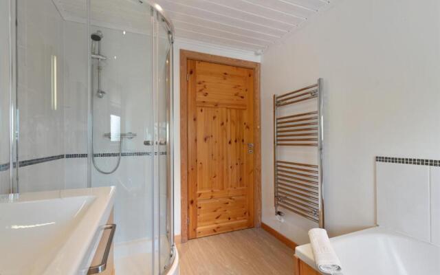 The Bluebell - Luxury Lodge With Hot Tub