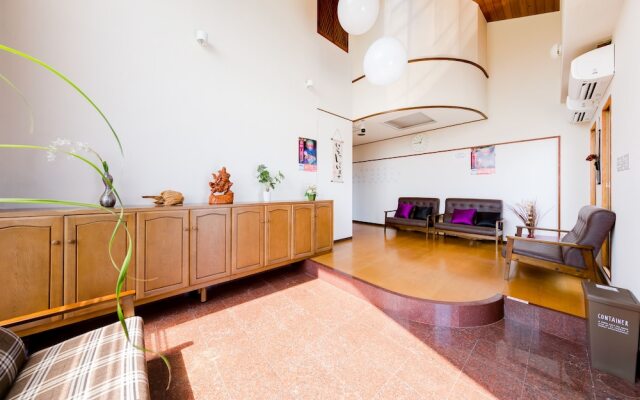 Yolee Guest House