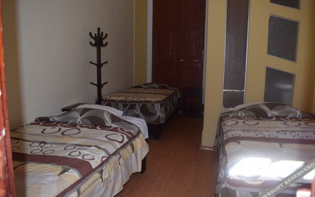 Mango Hostel Bed & Breakfast
