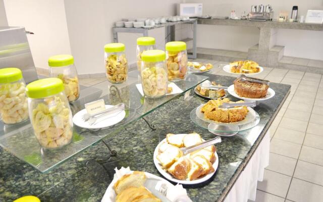 Hotel Dias em Pouso Alegre-MG