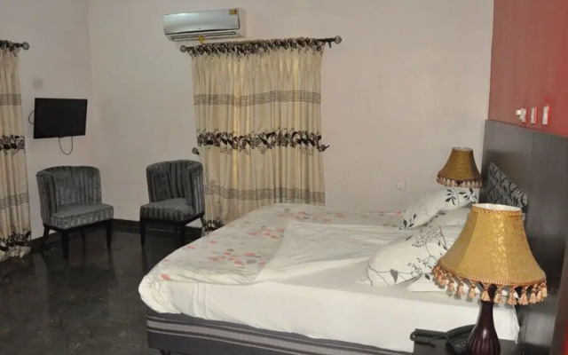 Transtell Suites & Apartments