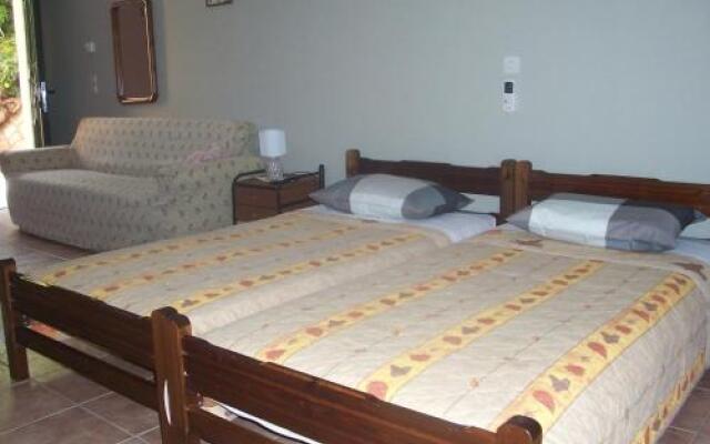 Anastasis Apartments