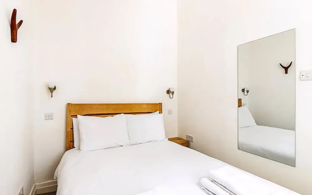 Elegant Knightsbridge Flat Near Harrods