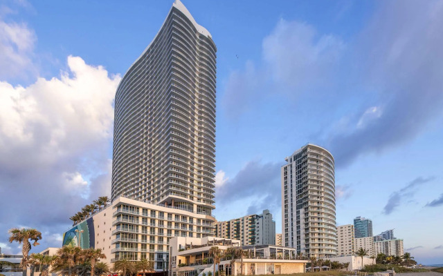 Lyfe Resort & Residences
