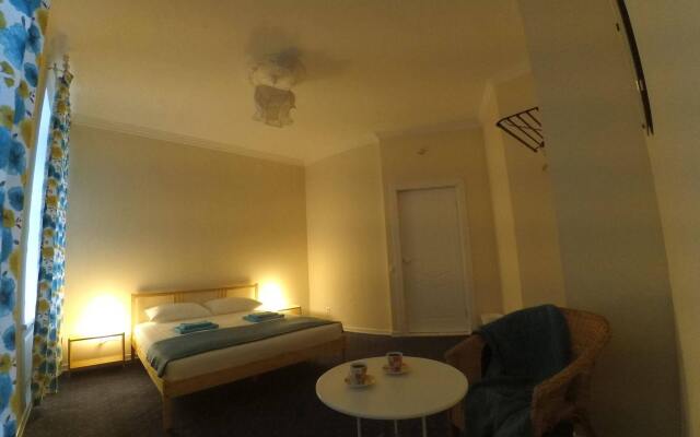 Меблированные комнаты Альдебаран A&A