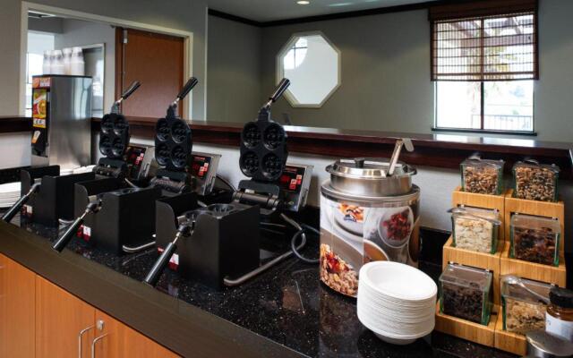 Fairfield Inn & Suites Santa Cruz - Capitola