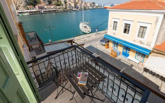 Penelope & Perivoli Studios Kalodoukas